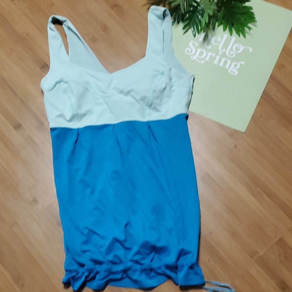 lululemon tame me toggle bottom tank size 6